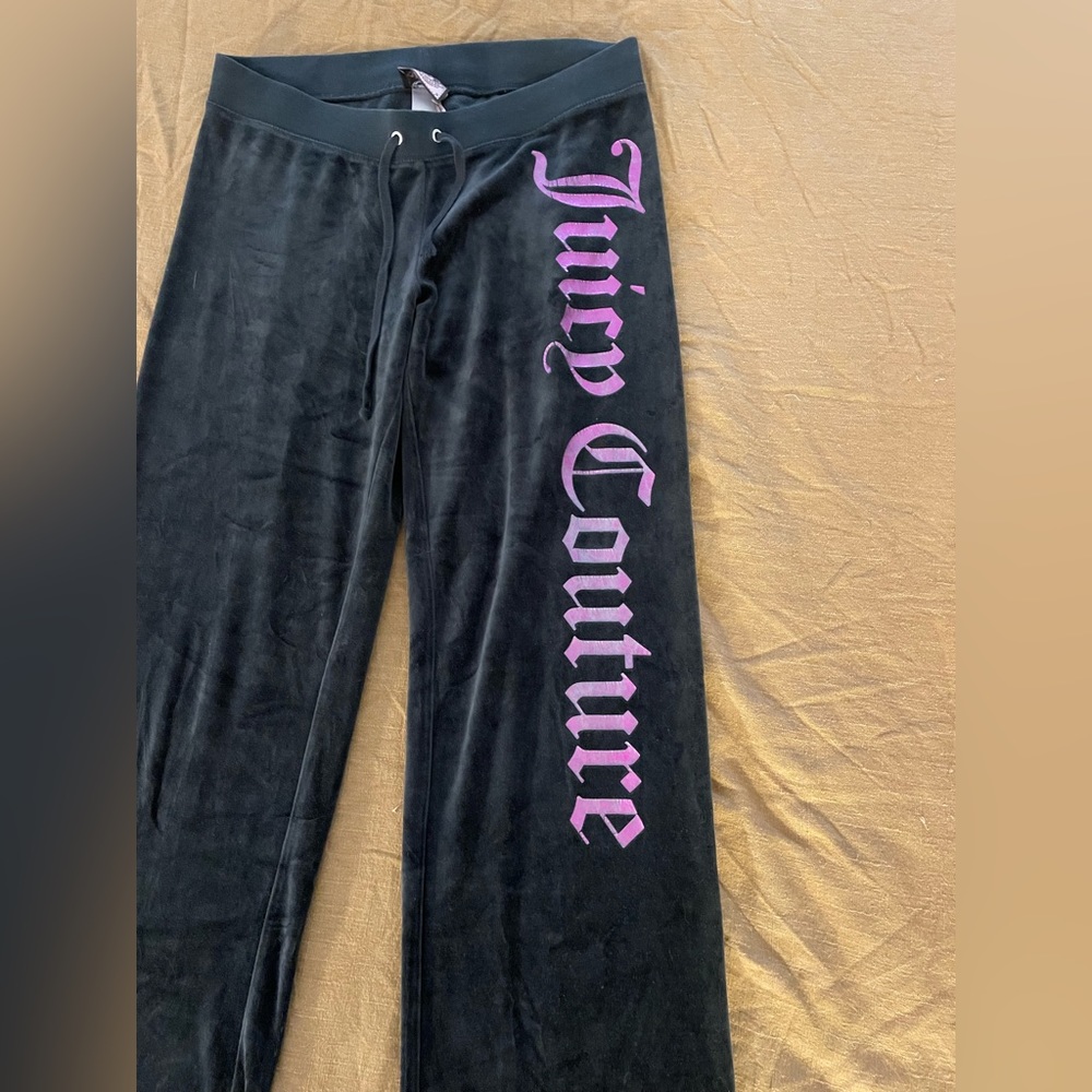 Vintage Y2K JUICY COUTURE velour track pants